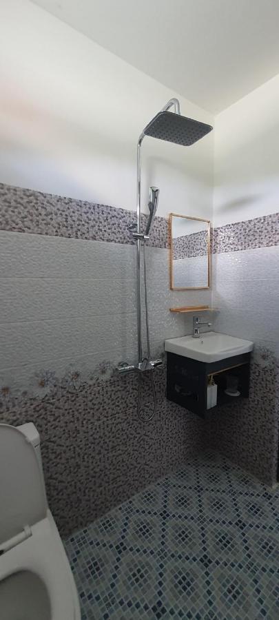 Anh Duong Homestay - Coastal Stop - Just 2 Mins Walking To Eo Gio Quy Nhon Esterno foto